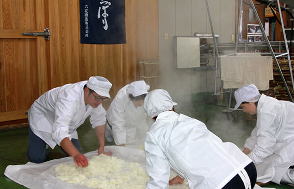 仕込み放冷作業