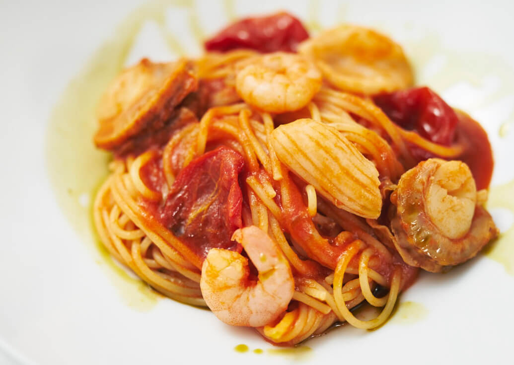 リストランテ アボカル・ドゥエ・クチーネ 魚介とトマトのスパゲッティーニ イタリアンパセリのオイル添え