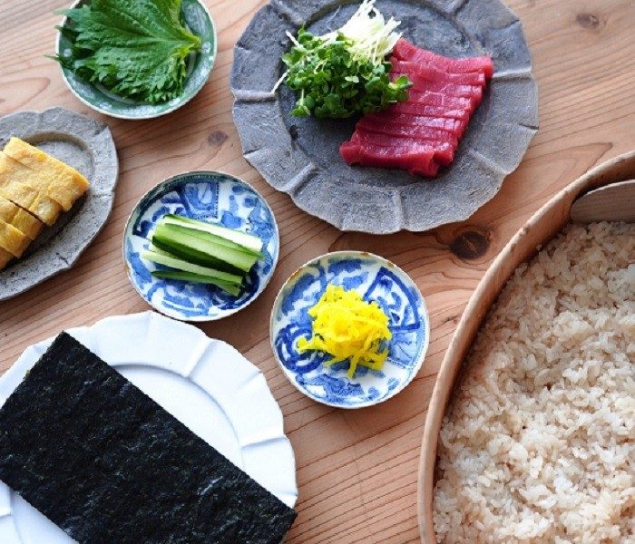 休日に、家族で楽しい手巻き寿司。 ―樋口直哉さんの『料理のツボ 休日に、家族で楽しい手巻き寿司。 ―樋口直哉さんの『料理のツボ