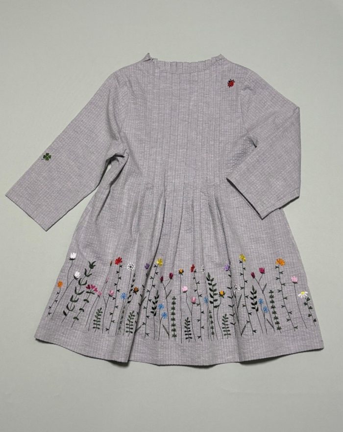＜shiki＞ 刺繍のお洋服
